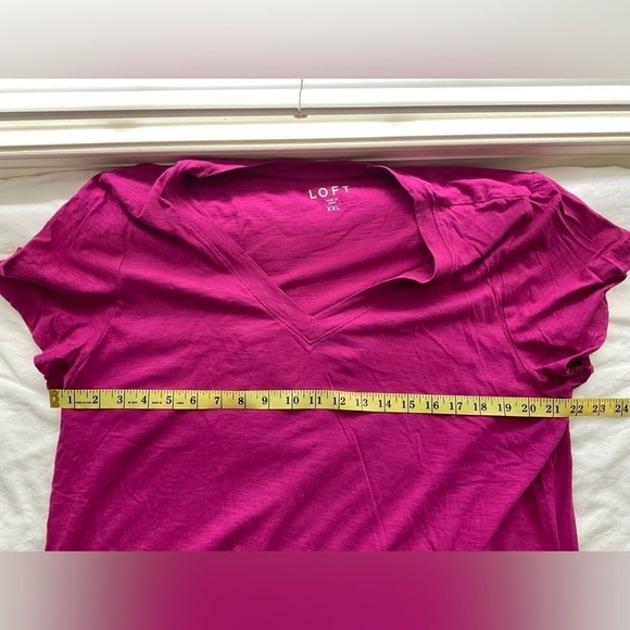 LOFT V Neck Short Sleeve V‎ Neck Tee Size XXL- Raspberry - Picture 5 of 6